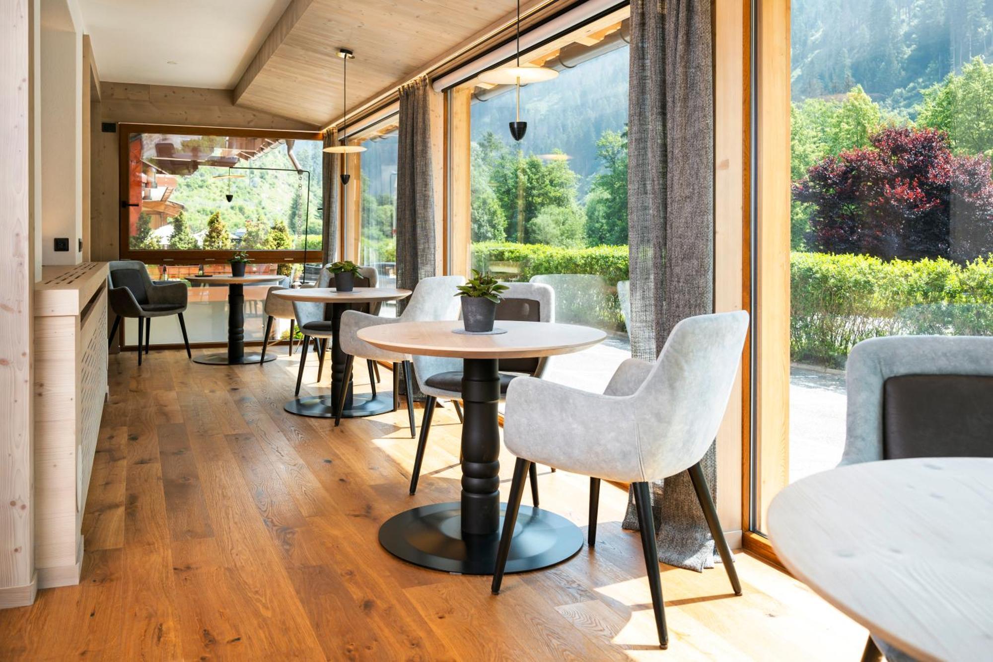 Hotel Foresta موينا المظهر الخارجي الصورة