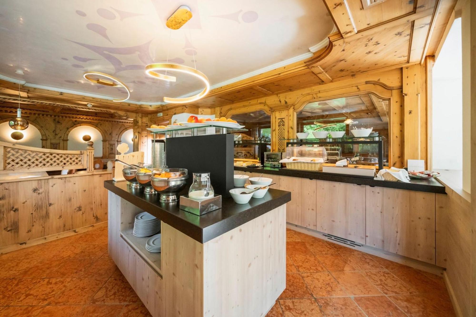Hotel Foresta موينا المظهر الخارجي الصورة