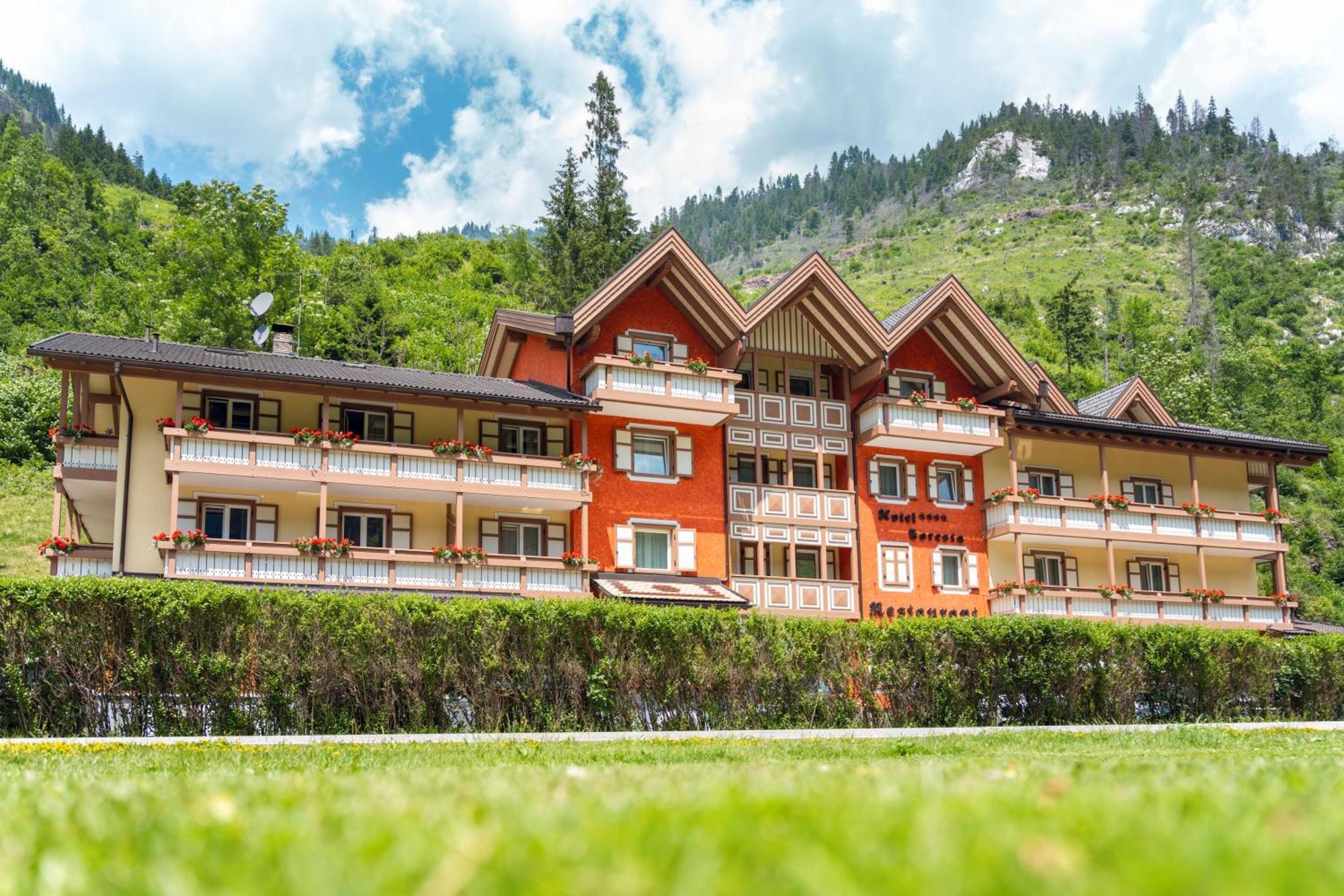 Hotel Foresta موينا المظهر الخارجي الصورة