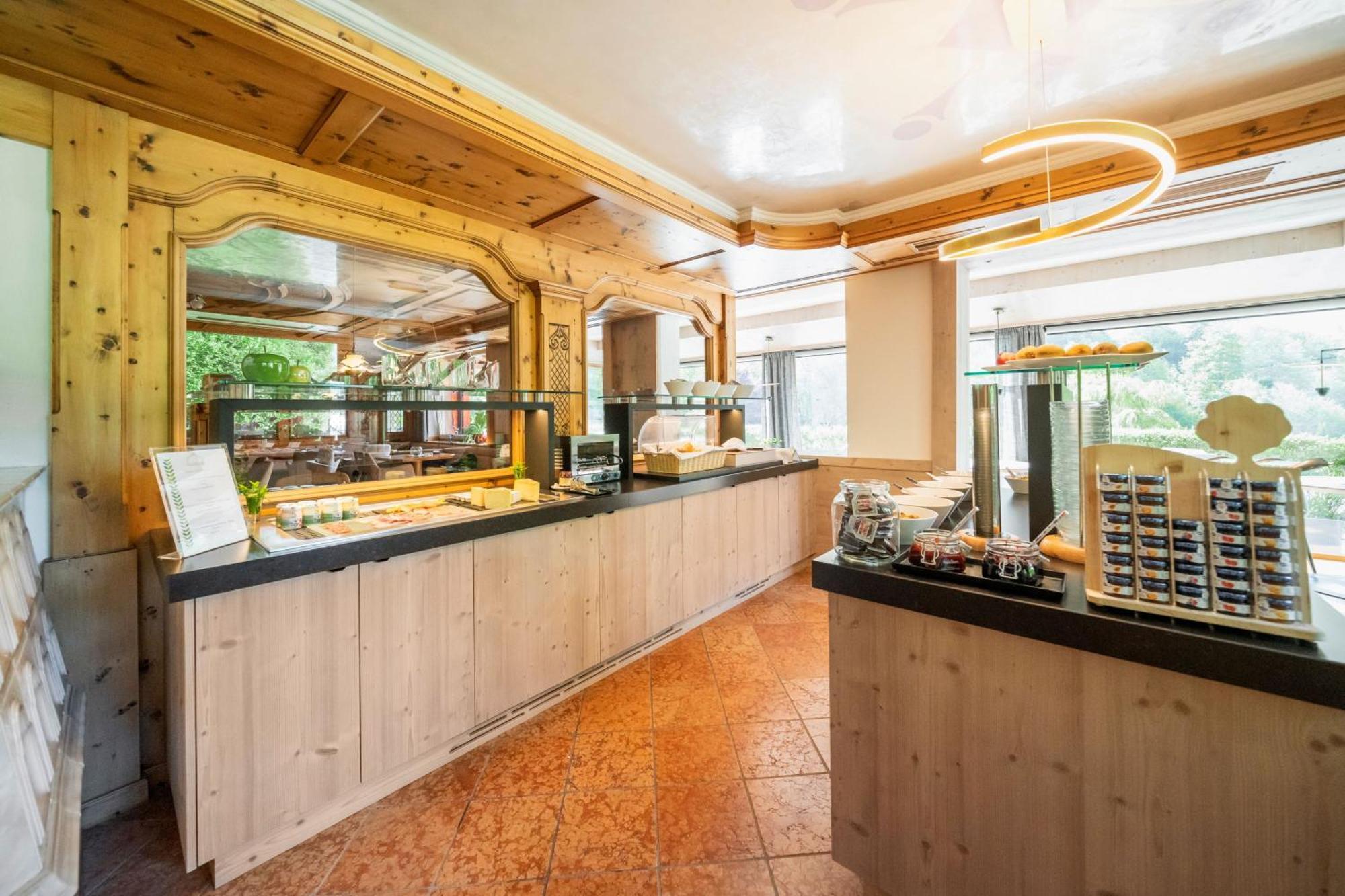 Hotel Foresta موينا المظهر الخارجي الصورة
